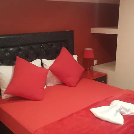 Modern In Featuring A Balcony And Views 50m From The Apartman Paralía